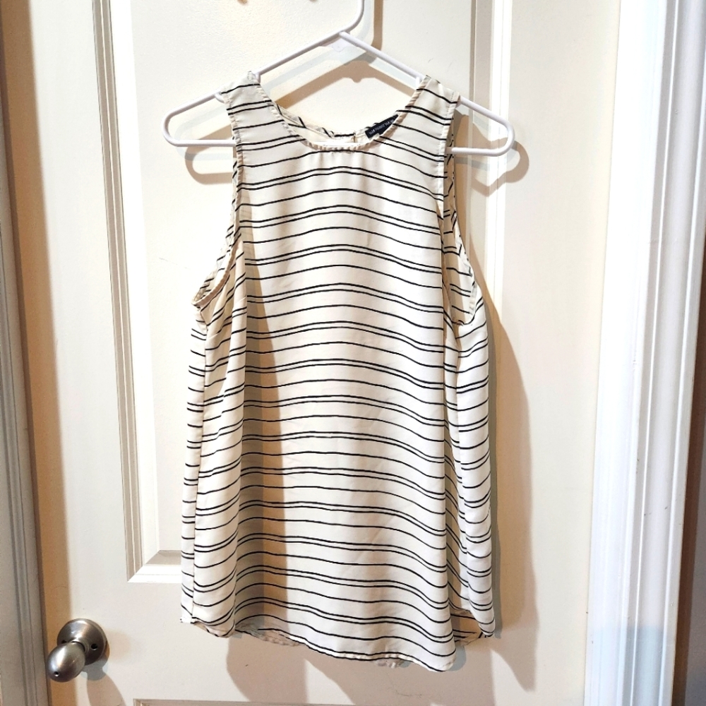 Womans white tank top, large